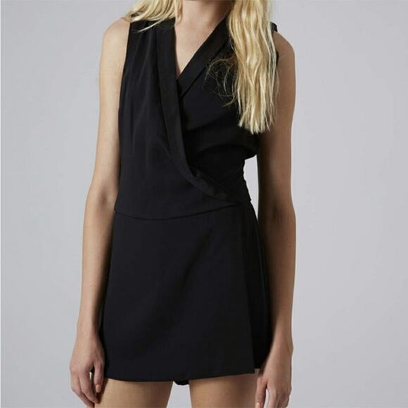 TOPSHOP Black Surplice Wrap Front Shawl Collar Sleeveless Skort Romper Size 8 - Picture 1 of 7
